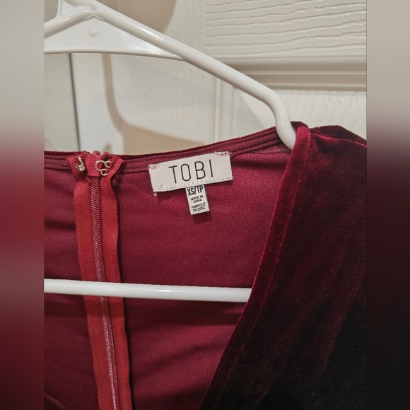 NWT VELVET ROMPER - Picture 4 of 4